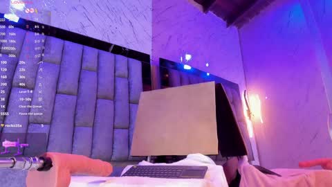 Emma Duque online show from 10, 12, 2024