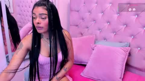 emmaebony_ online show from 22, 9, 2025