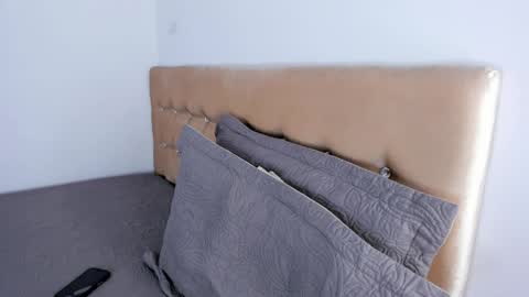 Jennifer online show from 8, 4, 2026