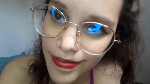 Snapshot of emmaguanaof chatting on 22, 5, 2026 Emma online show from 22, 5, 2026