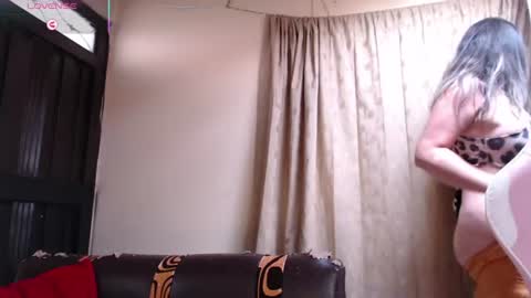 Snapshot of emmahenderson chatting on 8, 6, 2026 Andrea online show from 8, 6, 2026