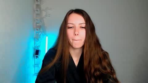 Snapshot of emmaishier chatting on 25, 10, 2025 emmaishier online show from 25, 10, 2025