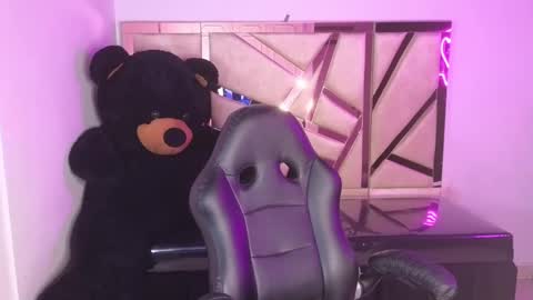 Snapshot of emmalee_a chatting on 29, 12, 2024 Emma online show from 29, 12, 2024
