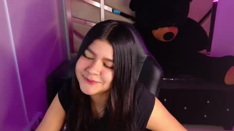 Snapshot of emmalee_a chatting on 7, 1, 2025 Emma online show from 7, 1, 2025