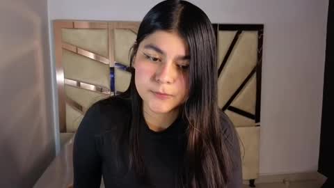 Snapshot of emmalee_a chatting on 7, 2, 2025 Emma online show from 7, 2, 2025