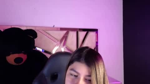 Snapshot of emmalee_a chatting on 20, 2, 2025 Emma online show from 20, 2, 2025