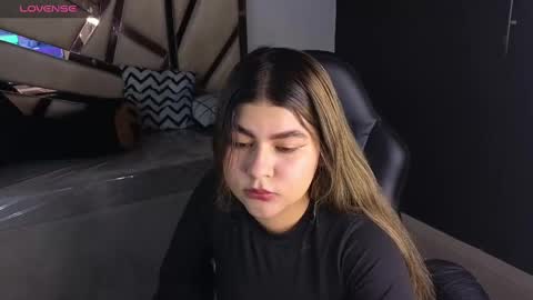 Snapshot of emmalee_a chatting on 12, 3, 2025 Emma online show from 12, 3, 2025