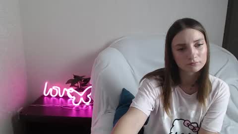 Snapshot of emmaloran chatting on 20, 6, 2026 EmmaLoran online show from 20, 6, 2026
