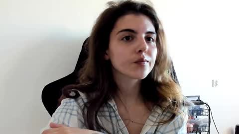 Snapshot of emmamon chatting on 13, 3, 2026 Emma online show from 13, 3, 2026