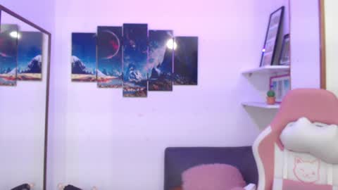 Emma  online show from 1, 2, 2025