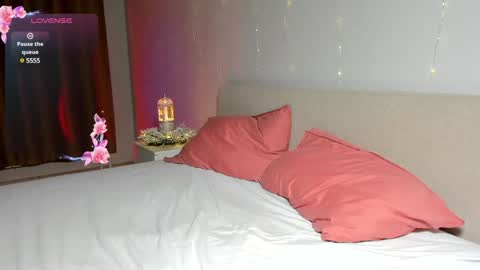 emmanuelleee online show from 11, 12, 2024