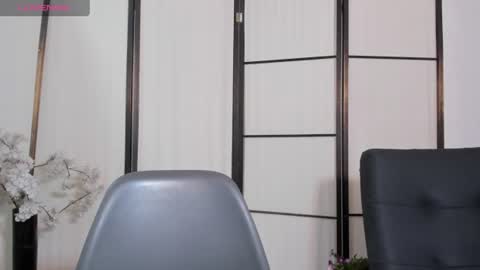 Snapshot of emmaray3 chatting on 5, 7, 2026 emmaray3 online show from 5, 7, 2026