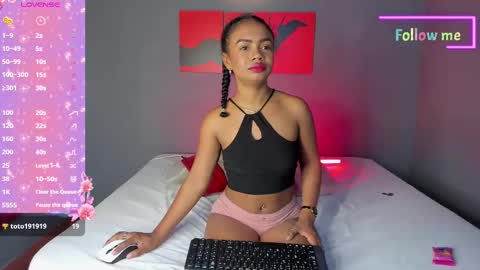 Snapshot of emmasmith06 chatting on 10, 2, 2025 Emma online show from 10, 2, 2025