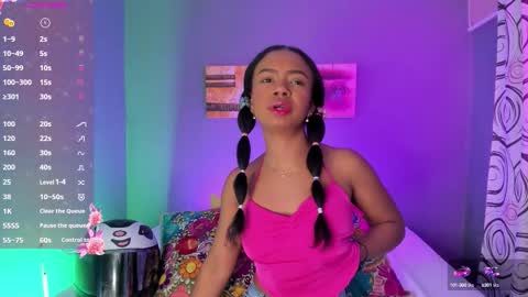 Snapshot of emmasmith06 chatting on 3, 10, 2025 Emma online show from 3, 10, 2025