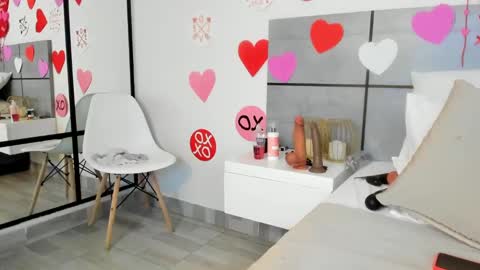  Emma  online show from 15, 2, 2025