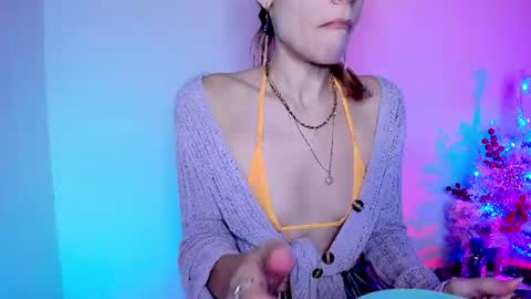 Snapshot of emmaterrestrial chatting on 11, 6, 2026 RH-NEGATIVE GREEN-EYED BAELIEN online show from 11, 6, 2026
