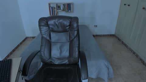 Emma Torres online show from 27, 12, 2024