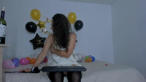 Emma Torres online show from 30, 12, 2024