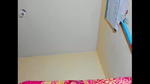 hi im emmalina welcome to your happy place online show from 13, 1, 2025