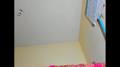 hi im emmalina welcome to your happy place online show from 18, 1, 2025