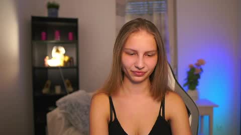 Emmie online show from 28, 3, 2026