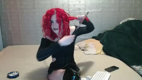 Emmily000 online show from 17, 1, 2026