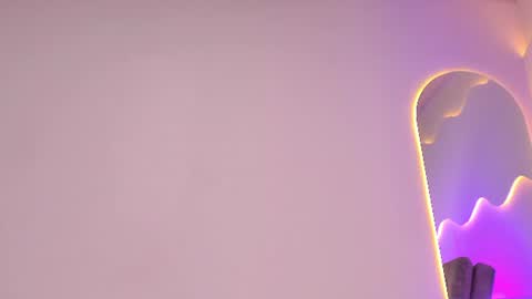 Snapshot of emmilybratz chatting on 28, 7, 2026 EMMILY online show from 28, 7, 2026