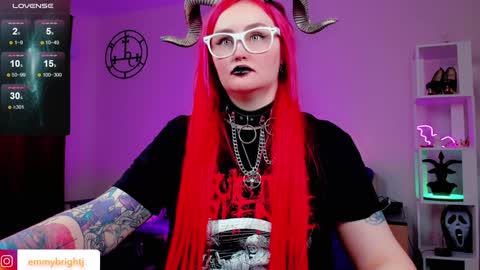 Emmy Bright     50  online show from 10, 1, 2025