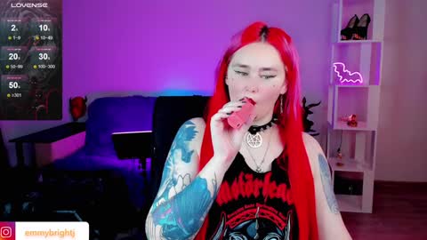 Emmy Bright     50  online show from 17, 1, 2025