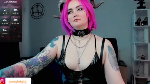 Emmy Bright     50  online show from 29, 1, 2025