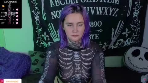 Emmy Bright     50  online show from 22, 9, 2025