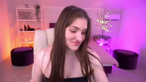 Snapshot of emmycharm chatting on 18, 5, 2026 E M M Y online show from 18, 5, 2026