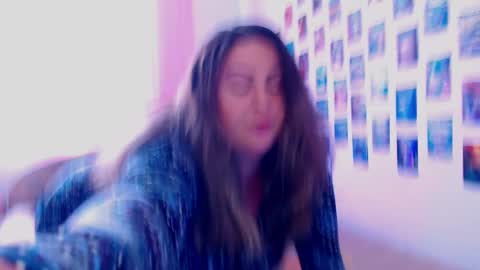 Snapshot of emmyxotty chatting on 26, 2, 2025 Emmy online show from 26, 2, 2025