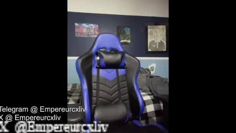 Snapshot of empereurcxliv chatting on 3, 3, 2026 empereurcxliv online show from 3, 3, 2026