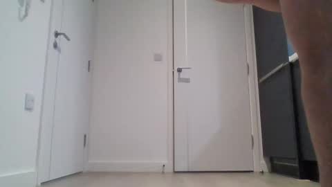 emrys2016833836 online show from 21, 12, 2025