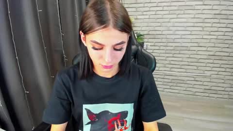 emy__angel online show from 1, 2, 2025