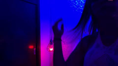 Emy  online show from 28, 10, 2025