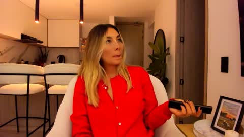 emyconneer online show from 27, 2, 2025