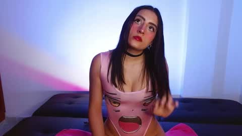 Snapshot of emysofia chatting on 4, 6, 2026 SOFI online show from 4, 6, 2026