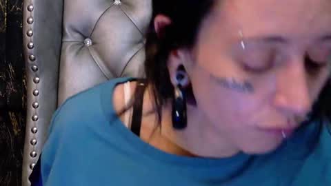 EnchantressQueen online show from 13, 5, 2026