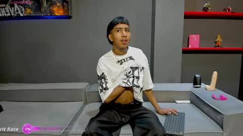 Snapshot of ender_h0tt chatting on 22, 4, 2026 Ender online show from 22, 4, 2026
