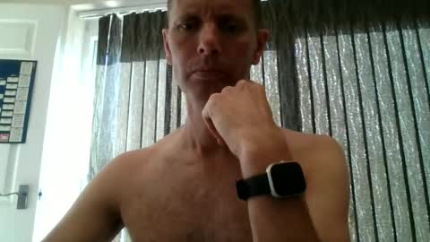 Snapshot of englishguy183 chatting on 7, 7, 2026 EnglishGuy183 online show from 7, 7, 2026