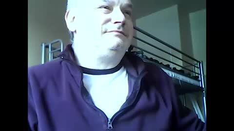 Snapshot of englishguysurrey chatting on 11, 1, 2025 englishguysurrey online show from 11, 1, 2025