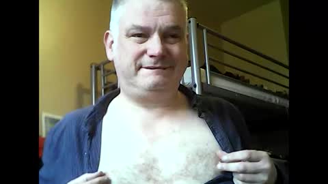 englishguysurrey online show from 7, 11, 2025