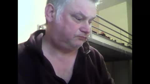 Snapshot of englishguysurrey chatting on 3, 2, 2026 englishguysurrey online show from 3, 2, 2026