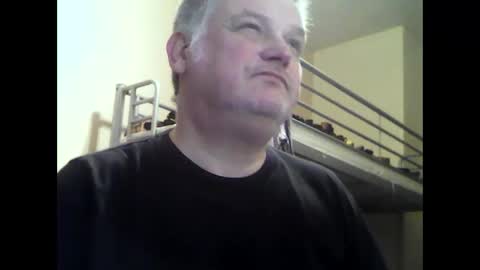 Snapshot of englishguysurrey chatting on 6, 2, 2026 englishguysurrey online show from 6, 2, 2026