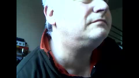 Snapshot of englishguysurrey chatting on 16, 4, 2026 englishguysurrey online show from 16, 4, 2026