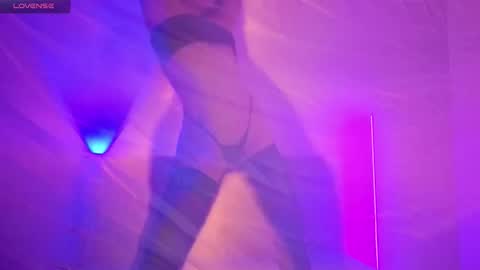 enjoyeverymoment_ online show from 26, 11, 2025