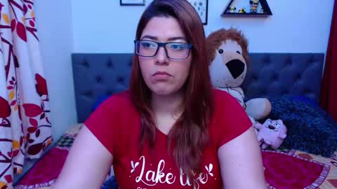 Snapshot of enjoymoon77 chatting on 8, 2, 2026 Lunamedel24 online show from 8, 2, 2026