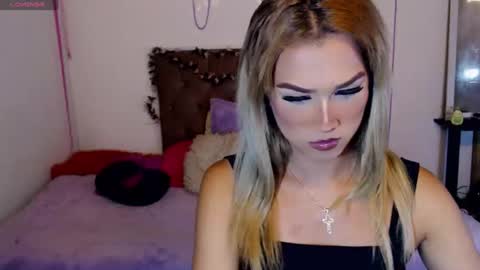 Snapshot of enma_gill chatting on 12, 1, 2025 Enma Rojas online show from 12, 1, 2025